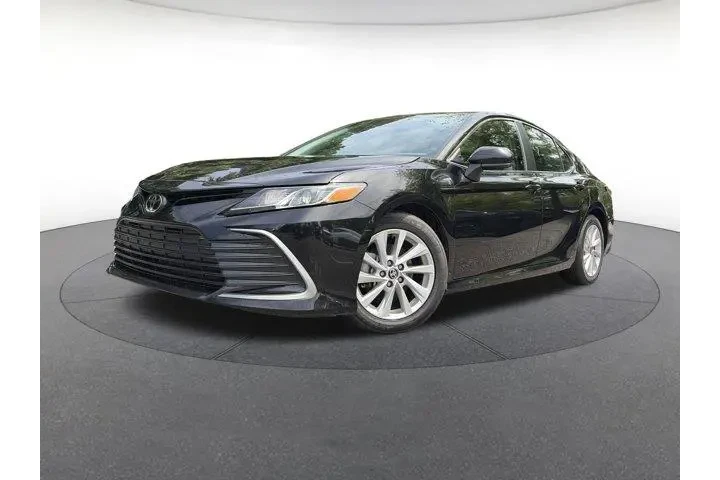 $22629 : Toyota Camry 2024 LE 4dr Sed image 1