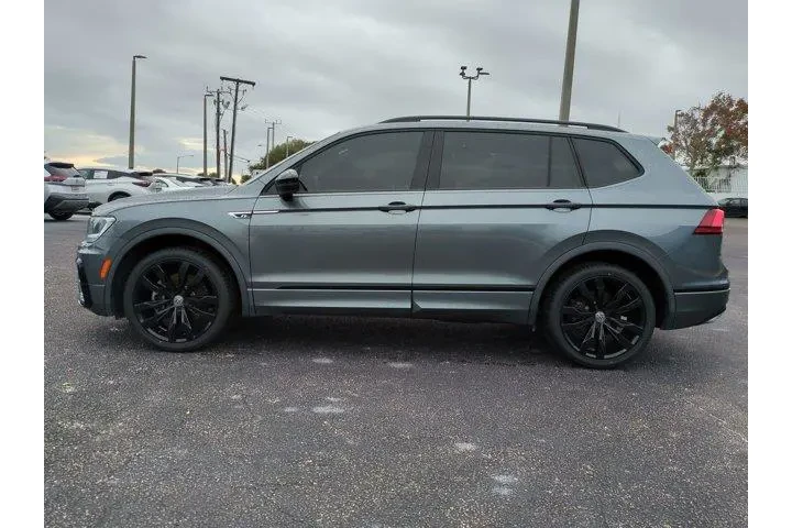 $10688 : Volkswagen Tiguan 2021 SE 4d image 7
