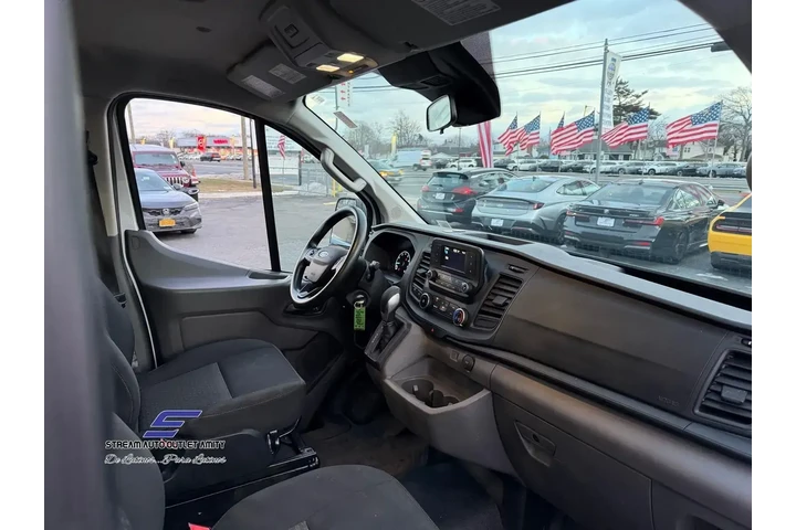 $26898 : Ford Transit 2023 250 3dr SW image 10