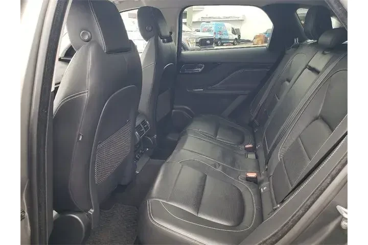 $17990 : Jaguar F-PACE 2018 AWD 20d R image 4