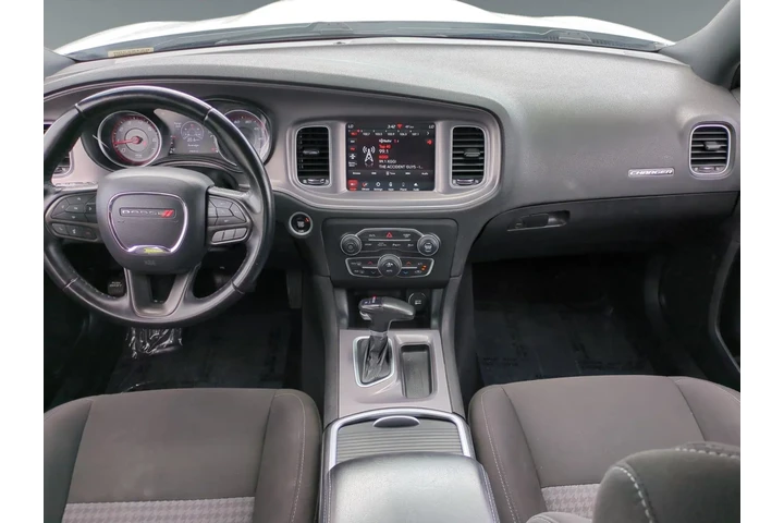 Dodge Charger 2023 GT 4dr Se image 10