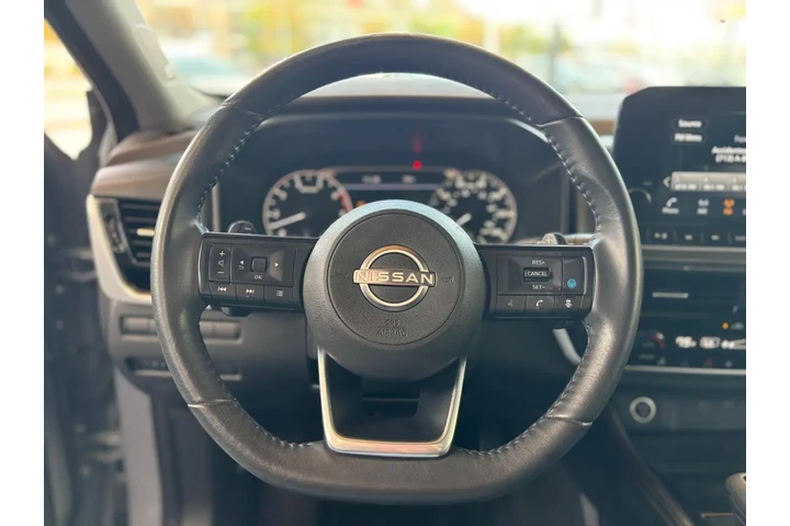 2023 Rogue SL FWD image 10