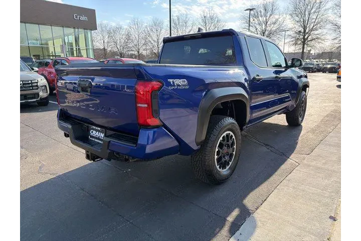 $39979 : Toyota Tacoma 2024 4x4 TRD O image 8