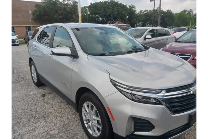 $18900 : 2022 Equinox LT image 3