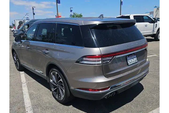 $30500 : Lincoln Aviator 2020 AWD Res image 6