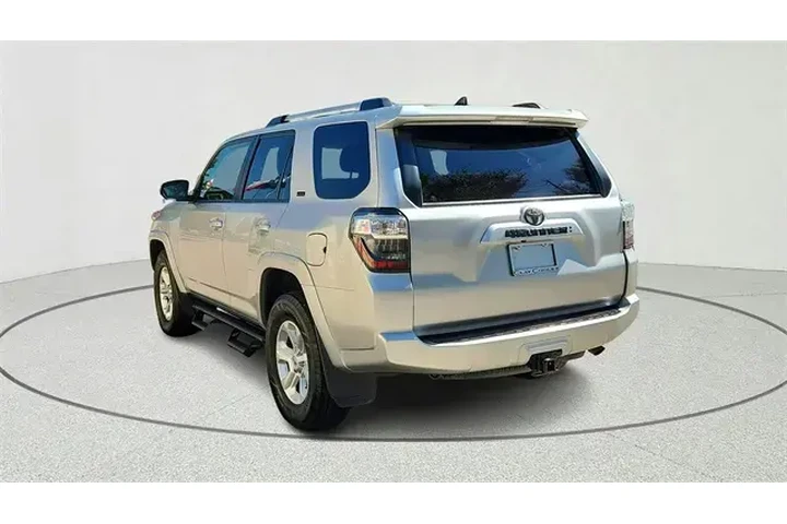 $32079 : Toyota 4Runner 2023 4x2 SR5 image 5