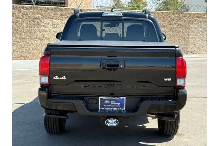 $34989 : Toyota Tacoma 2023 4x4 Trail image 5