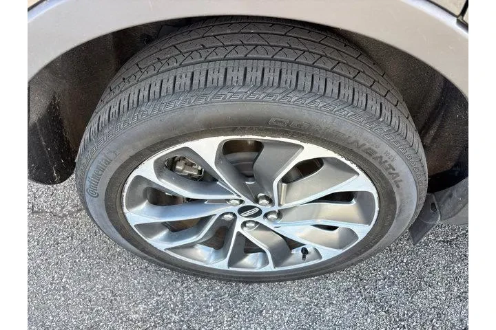 $33985 : Lincoln Nautilus 2022 AWD Re image 10