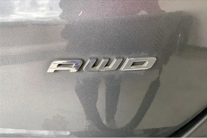 $22136 : Ford Edge 2023 AWD SEL 4dr C image 9