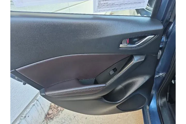 $6999 : Mazda Mazda3 2017 Touring 4d image 10