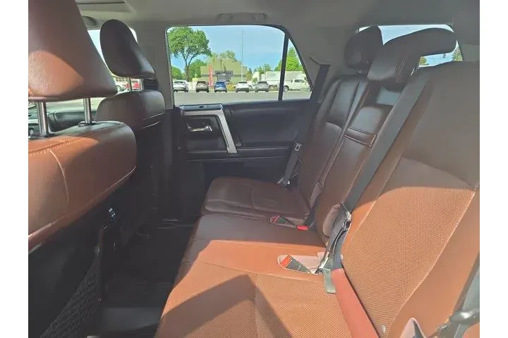 $25995 : Toyota 4Runner 2016 AWD Limi image 8