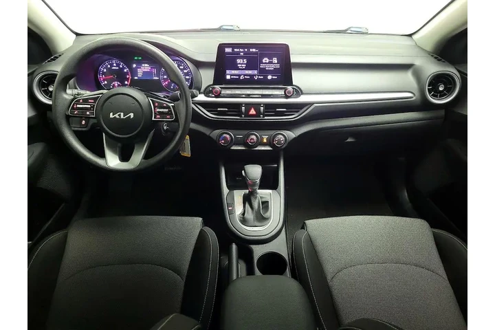 $19998 : Kia Forte 2024 LXS 4dr Sedan image 9