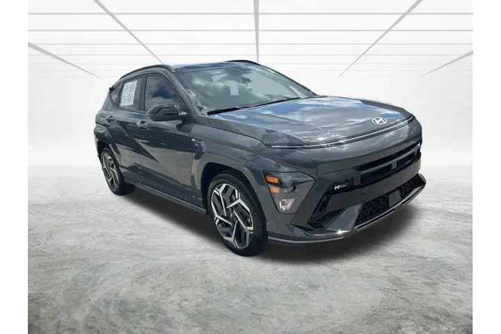 $24835 : Hyundai KONA 2024 N Line 4dr image 2