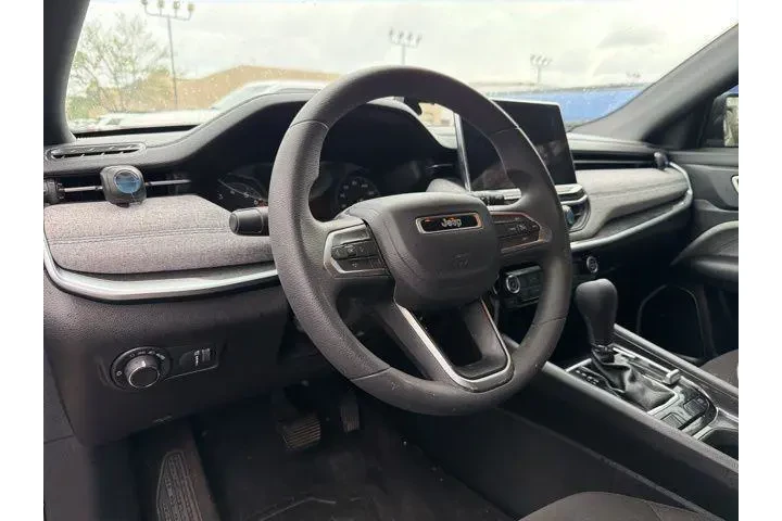 $22522 : Jeep Compass 2024 4x4 Sport image 6