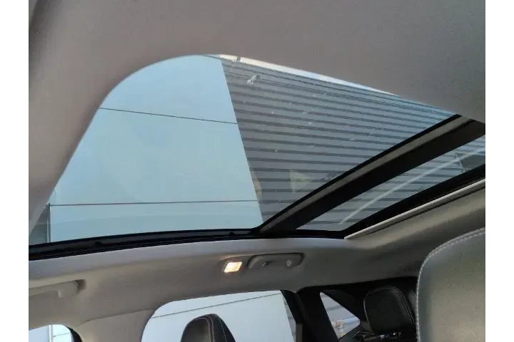 $28375 : Ford Escape 2022 SEL 4dr SUV image 8