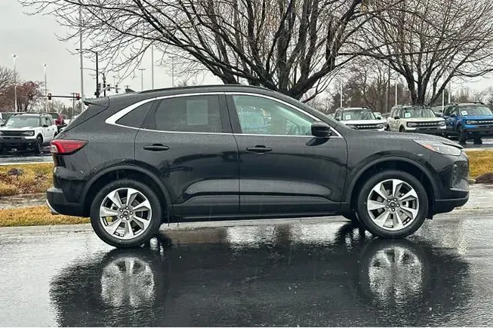 $28995 : Ford Escape 2025 AWD Platinu image 8