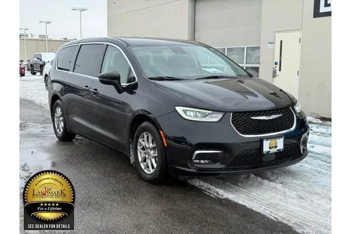 $25995 : Chrysler Pacifica 2023 Touri image 2