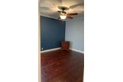 Cuarto amplio en Northridge en Los Angeles