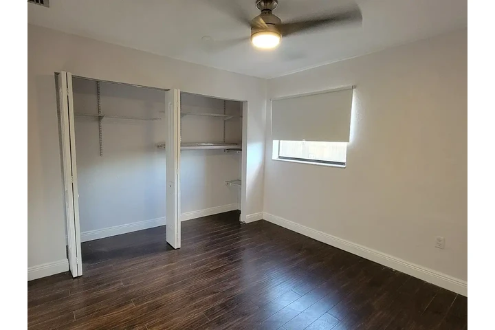 $2200 : Spacious 3-bedroom, 2-bath image 4