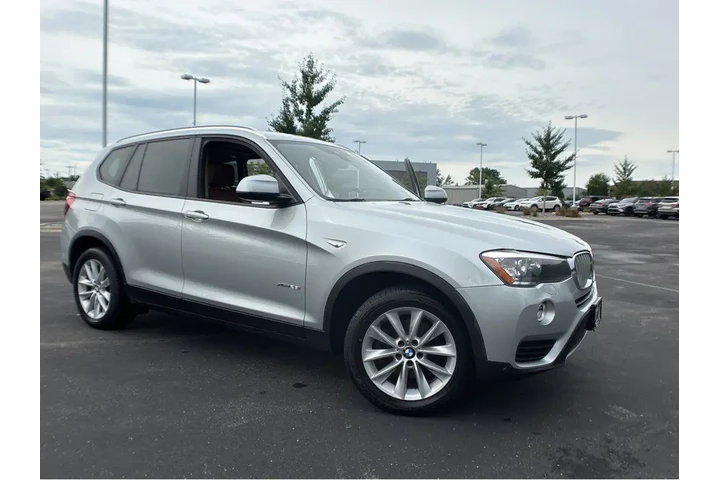 $17696 : 2017 X3 xDrive28i image 1