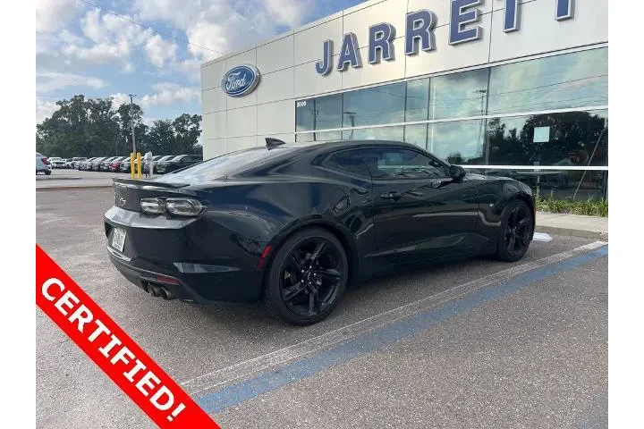 $27042 : Chevrolet Camaro 2024 LT 2dr image 4