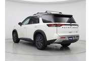 $35998 : Nissan Pathfinder 2024 SL 4d thumbnail