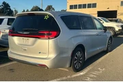 $26990 : Chrysler Pacifica Plug-In Hy thumbnail