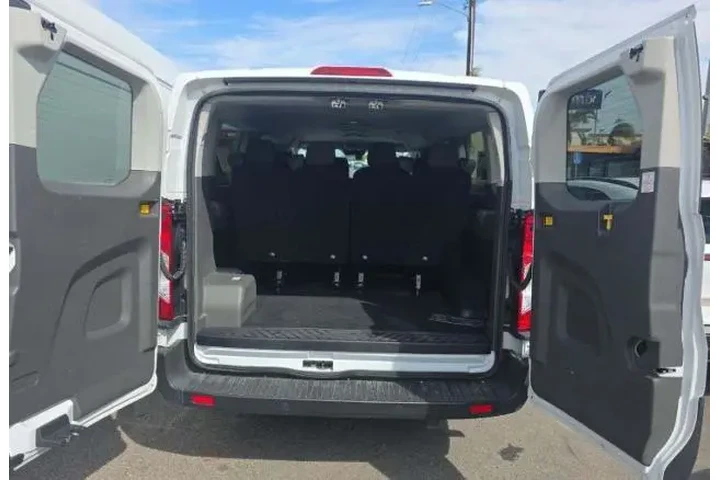 $39800 : Ford Transit 2024 350 XL 3dr image 4
