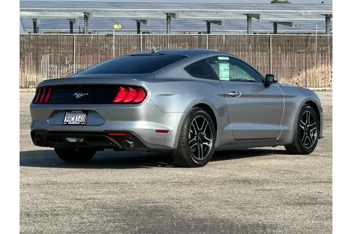 $25990 : Ford Mustang 2022 EcoBoost 2 image 3