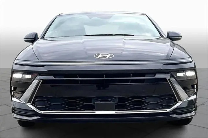 $24325 : Hyundai SONATA Hybrid 2025 S image 4