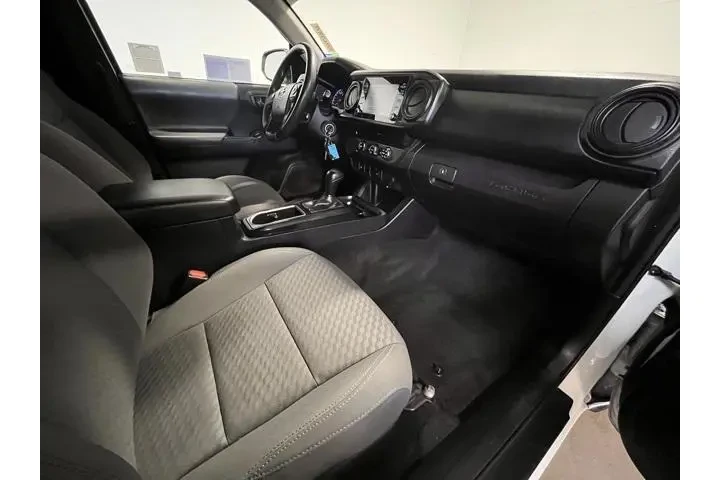 $16924 : Toyota Tacoma 2021 4x2 SR 4d image 10