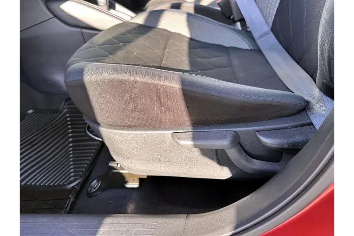 $12888 : Nissan Kicks 2019 SV 4dr Cro image 10