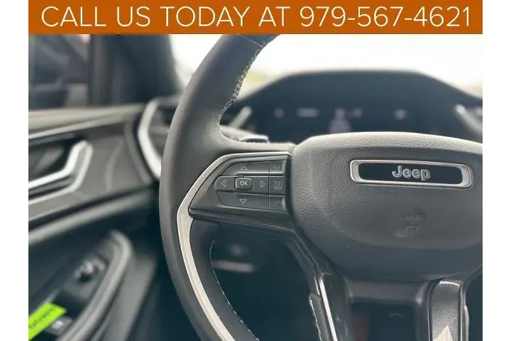 $28894 : Jeep Grand Cherokee 2023 4x4 image 9