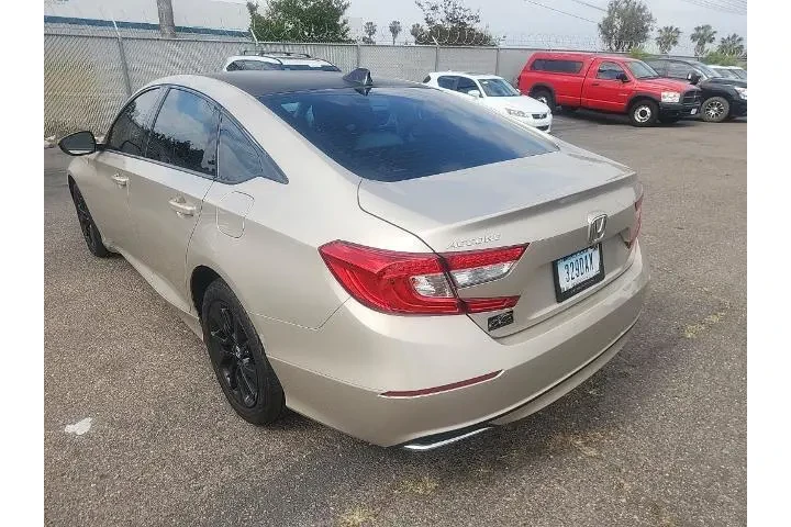 $20861 : Honda Accord 2020 LX 4dr Sed image 10