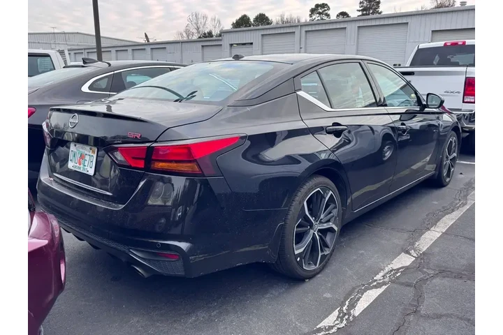 $20800 : Nissan Altima 2024 2.5 SR 4d image 3