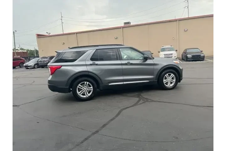 $27988 : Ford Explorer 2023 XLT 4dr S image 6