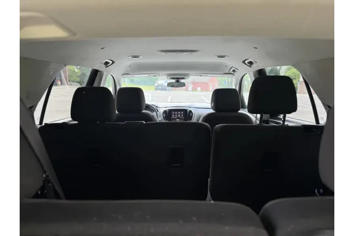 $9999 : 2021 Traverse LS image 6