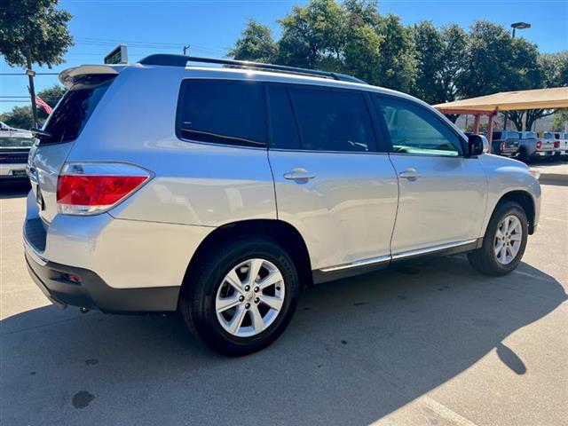 $11950 : 2013 TOYOTA HIGHLANDER image 7