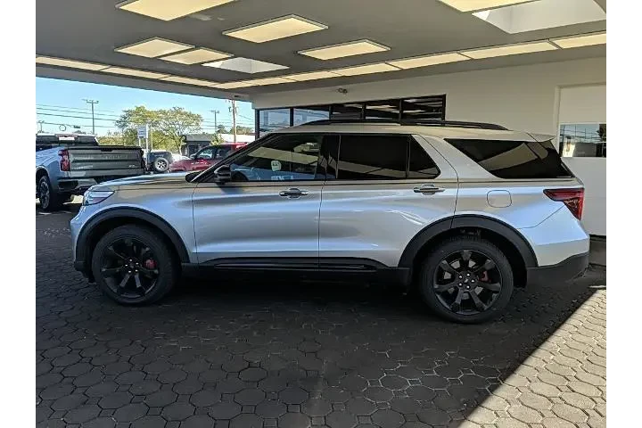 $35325 : Ford Explorer 2021 AWD ST 4d image 8