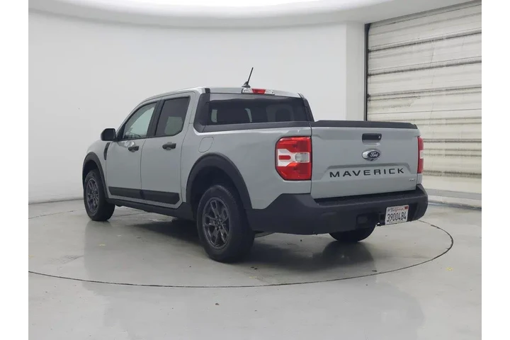 $26998 : Ford Maverick 2023 AWD XL 4d image 2