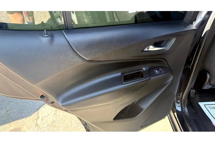 $16900 : Chevrolet Equinox 2020 4x4 L image 6