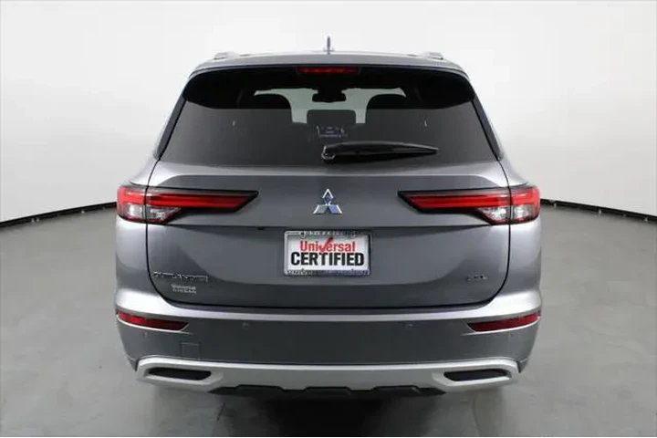 $24987 : Mitsubishi Outlander 2022 SE image 10