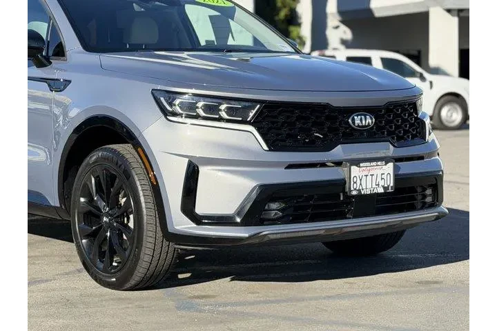 $24495 : Kia Sorento 2021 AWD SX Pres image 2