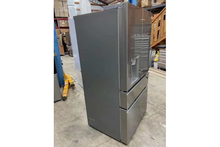 $1200 : Refrigerador LG de 4 puertas image 2