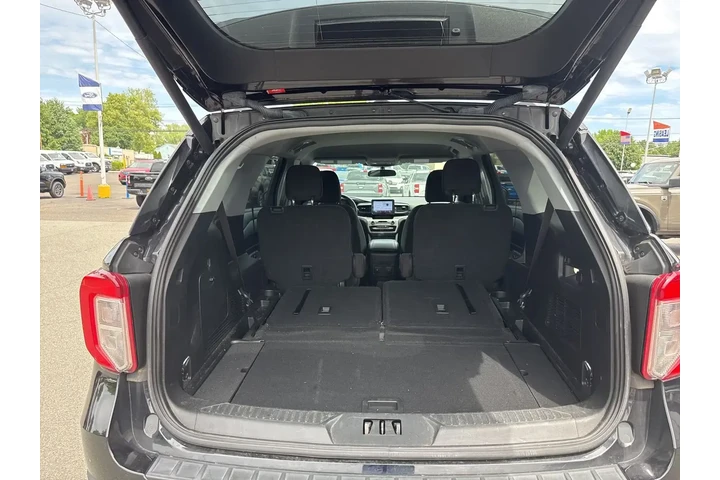 $31500 : Ford Explorer 2023 AWD XLT 4 image 9