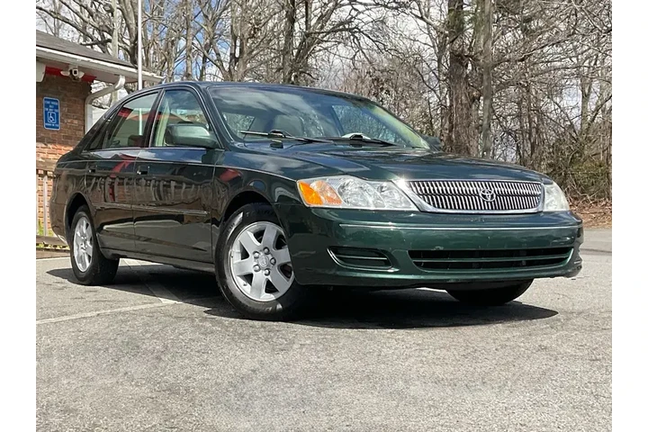 $5985 : Toyota Avalon 2000 XL 4dr Se image 3