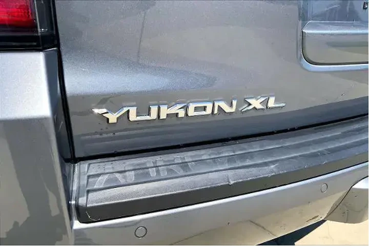 $25245 : GMC Yukon XL 2019 4x2 SLT 4d image 9
