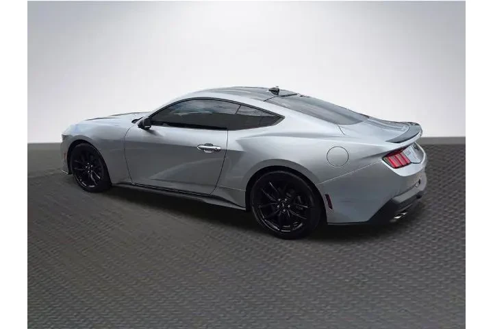 $31988 : Ford Mustang 2025 EcoBoost 2 image 5