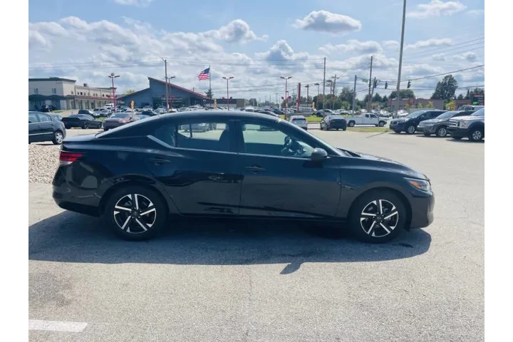 $18999 : 2024 Sentra SV image 9