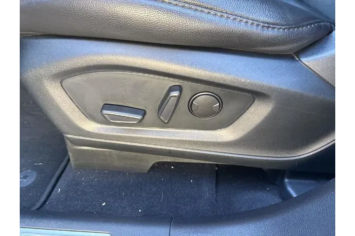 $29400 : Ford Explorer 2023 ST-Line 4 image 6